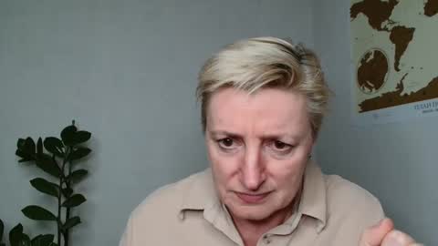 Snapshot of verony_ chatting on 03-12-25, 06:22 verony_ online show from 03-12-25, 06:22