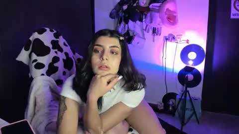 Snapshot of veroxxx23 chatting on 02-27-26, 04:12 VeronicaandJustin online show from 02-27-26, 04:12