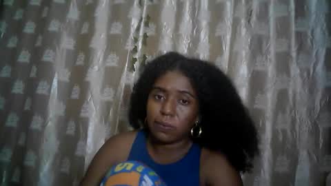verronique1511 online show from 05-12-26, 07:00