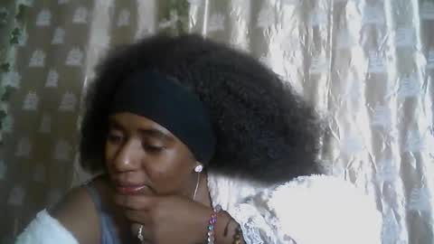 verronique1511 online show from 06-10-26, 07:24