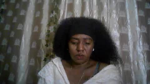 verronique1511 online show from 06-11-26, 03:37