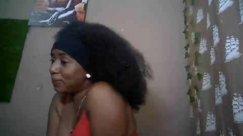 verronique1511 online show from 06-12-26, 02:54