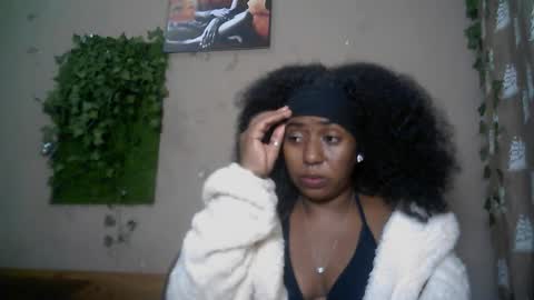 verronique1511 online show from 06-13-26, 07:23