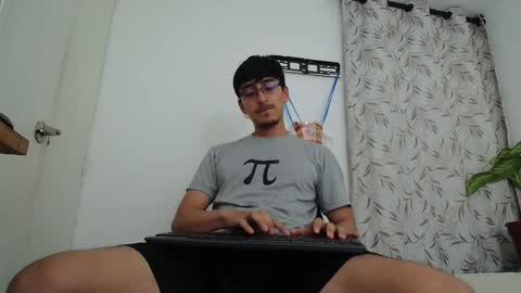 versatileguuy online show from 10-17-25, 01:42