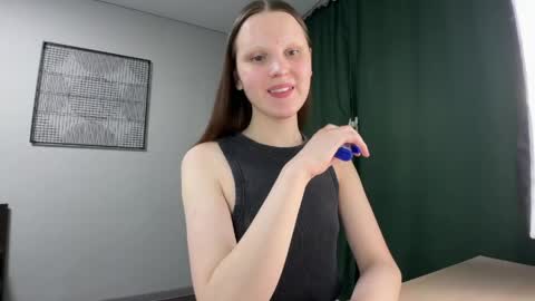 Snapshot of vertuliana chatting on 05-17-26, 10:17 Karina followed me bb online show from 05-17-26, 10:17