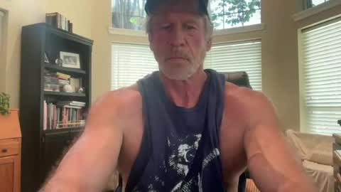 Snapshot of vervalas1 chatting on 06-29-26, 06:52 Vervalas online show from 06-29-26, 06:52