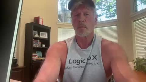 Snapshot of vervalas1 chatting on 07-22-26, 05:38 Vervalas online show from 07-22-26, 05:38