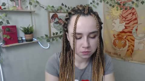 veryveryvery_shy online show from 05-05-26, 05:26