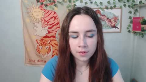 veryveryvery_shy online show from 05-18-26, 05:46