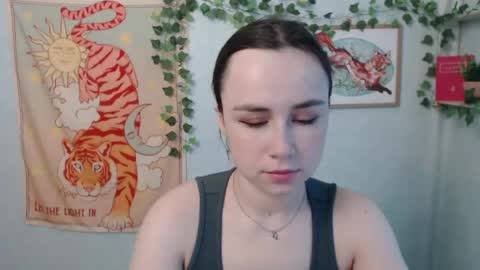 veryveryvery_shy online show from 05-26-26, 05:47