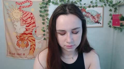 veryveryvery_shy online show from 05-27-26, 05:48
