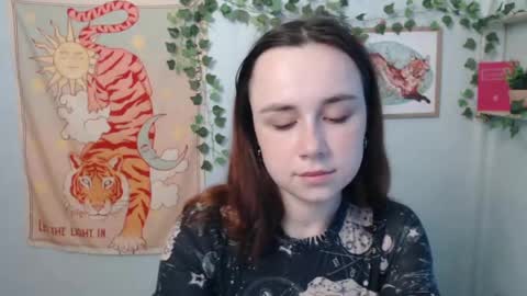 veryveryvery_shy online show from 05-28-26, 05:49