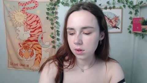 veryveryvery_shy online show from 05-30-26, 05:37