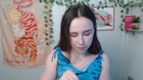 veryveryvery_shy online show from 07-17-26, 05:47