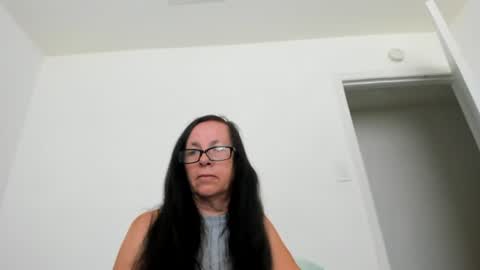 Snapshot of veryysassypeachgoddess chatting on 07-26-26, 02:02 VeryySassyPeachGoddess online show from 07-26-26, 02:02