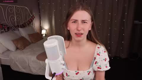 Celeste online show from 11-06-25, 06:36