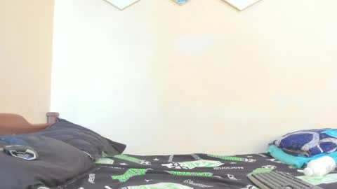 Snapshot of vfridaper chatting on 06-21-26, 02:30 Frida online show from 06-21-26, 02:30