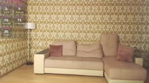 vi_luxxxy online show from 04-24-26, 02:47