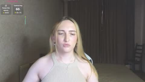 vi_luxxxy online show from 07-23-26, 02:09