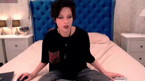 Via online show from 11-15-25, 11:10