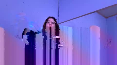 viaaann12 online show from 11-17-25, 01:39