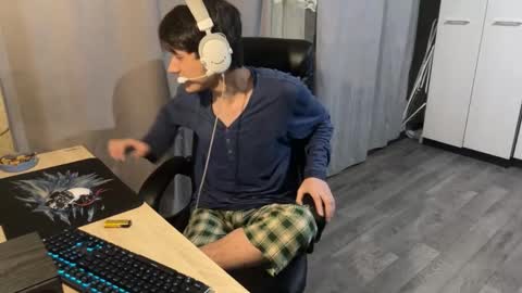 vialeras online show from 11-10-25, 02:10