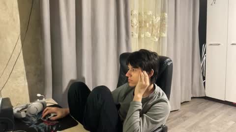 vialeras online show from 12-17-25, 01:11