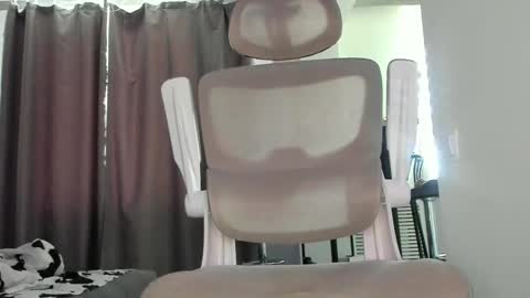 vibemygirl online show from 03-06-26, 08:11