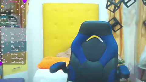 Snapshot of vic_nahomy chatting on 03-07-25, 02:01 nahomy online show from 03-07-25, 02:01