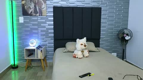 Victor cardenas online show from 02-02-25, 11:11