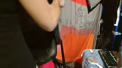 Snapshot of vicesana chatting on 10-17-25, 06:49 vices online show from 10-17-25, 06:49