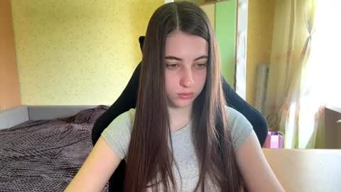Snapshot of vickeyrosete chatting on 07-28-26, 06:09 Jesse online show from 07-28-26, 06:09