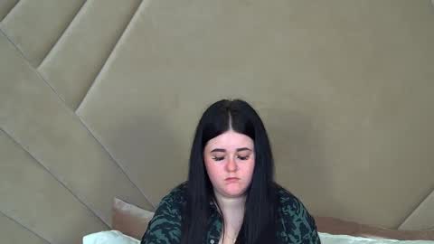 VickiBrooks online show from 02-05-25, 02:51