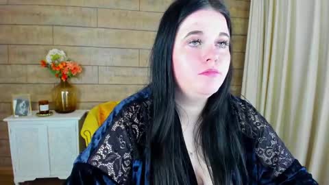 VickiBrooks online show from 02-09-25, 02:29