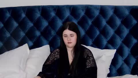 VickiBrooks online show from 02-12-25, 12:27