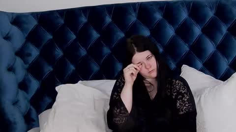 VickiBrooks online show from 02-13-25, 02:12