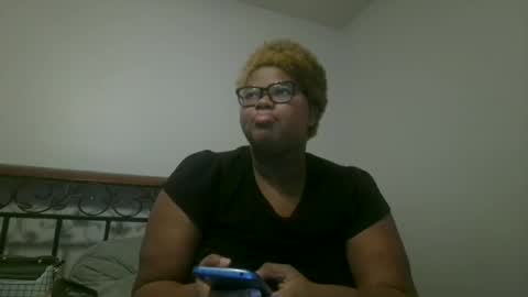 Snapshot of vickiryder56 chatting on 11-15-25, 03:08 vickiryder56 online show from 11-15-25, 03:08