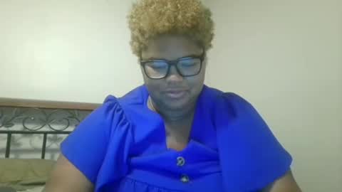 Snapshot of vickiryder56 chatting on 11-23-25, 01:38 vickiryder56 online show from 11-23-25, 01:38