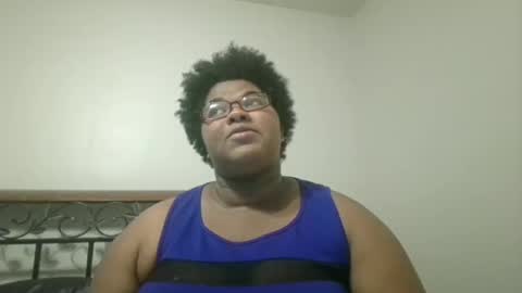 Snapshot of vickiryder56 chatting on 05-13-26, 02:20 vickiryder56 online show from 05-13-26, 02:20