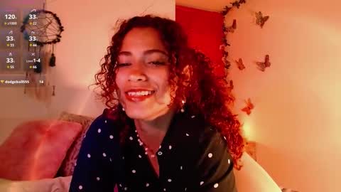 Snapshot of vicky_crazy chatting on 12-19-24, 04:02 Vicky  online show from 12-19-24, 04:02