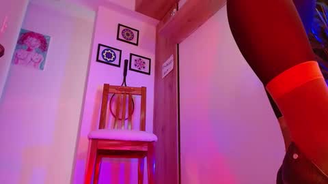 Snapshot of vicky_crazy chatting on 01-06-25, 07:24 Vicky  online show from 01-06-25, 07:24
