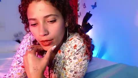 Snapshot of vicky_crazy chatting on 01-08-25, 06:31 Vicky  online show from 01-08-25, 06:31