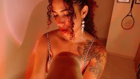 Snapshot of vicky_crazy chatting on 02-06-25, 12:00 Vicky  online show from 02-06-25, 12:00