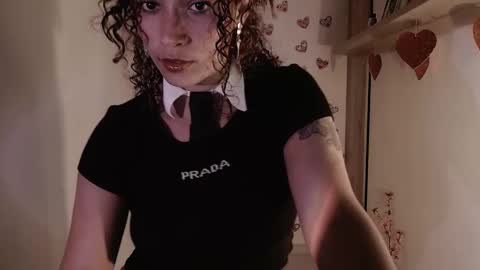 Snapshot of vicky_crazy chatting on 02-24-25, 12:41 Vicky  online show from 02-24-25, 12:41