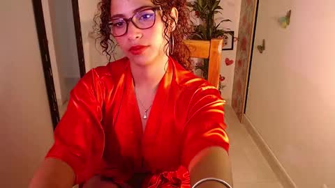 Snapshot of vicky_crazy chatting on 03-06-25, 05:22 Vicky  online show from 03-06-25, 05:22