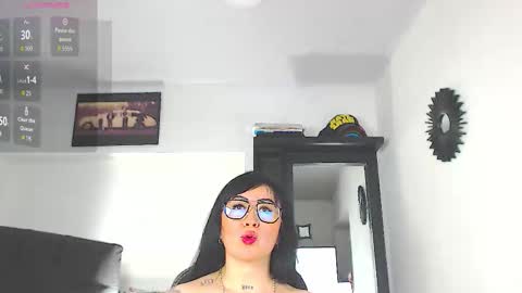 Snapshot of vicky_hotmilf chatting on 01-13-26, 11:04 Vicky online show from 01-13-26, 11:04