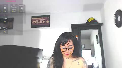 Snapshot of vicky_hotmilf chatting on 02-04-26, 11:05 Vicky online show from 02-04-26, 11:05