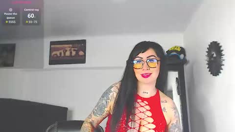 Snapshot of vicky_hotmilf chatting on 02-23-26, 10:45 Vicky online show from 02-23-26, 10:45