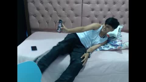 Snapshot of vicky_wel chatting on 06-11-26, 02:53 Victoria y Danniela online show from 06-11-26, 02:53
