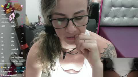 Valentina online show from 12-05-24, 11:07